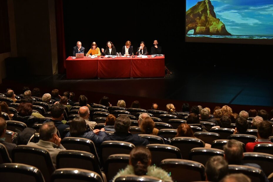 AMVC-Sess&atilde;o p&uacute;blica sobre o Plano de Ordenamento da Orla Costeira-DSC_9421-Face