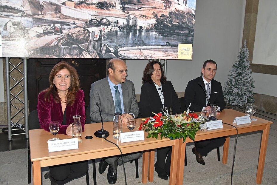 AMVC-Mosteiro de Santa Clara, assinatura do contrato de concess&atilde;o-DSC_0654-Face