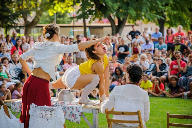 Ch&aacute; das Cinco Feira Teatro Espanha